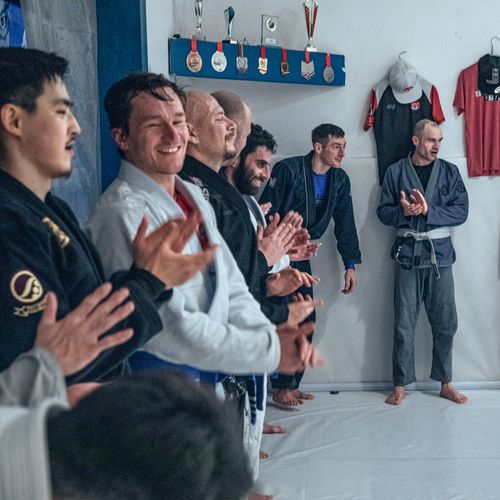 Bilder unserer Erwachsenen beim BJJ-Training