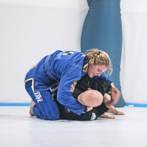 Bilder unserer Erwachsenen beim BJJ-Training