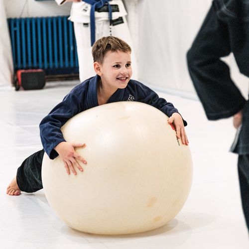 Bilder unserer Kinder beim BJJ-Training